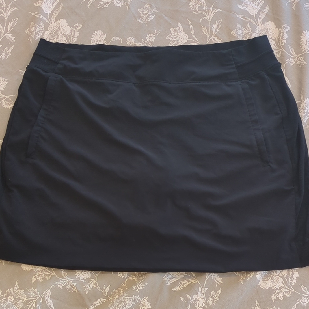Athleta Brooklyn Black Skort